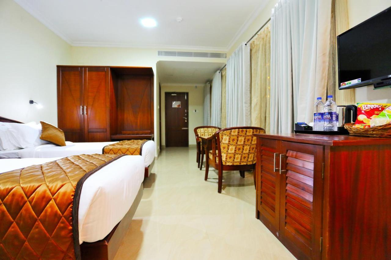 Hotel White City North Paravur Exterior foto