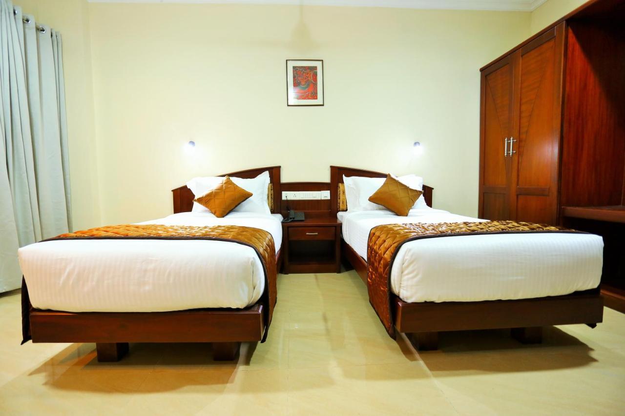 Hotel White City North Paravur Exterior foto
